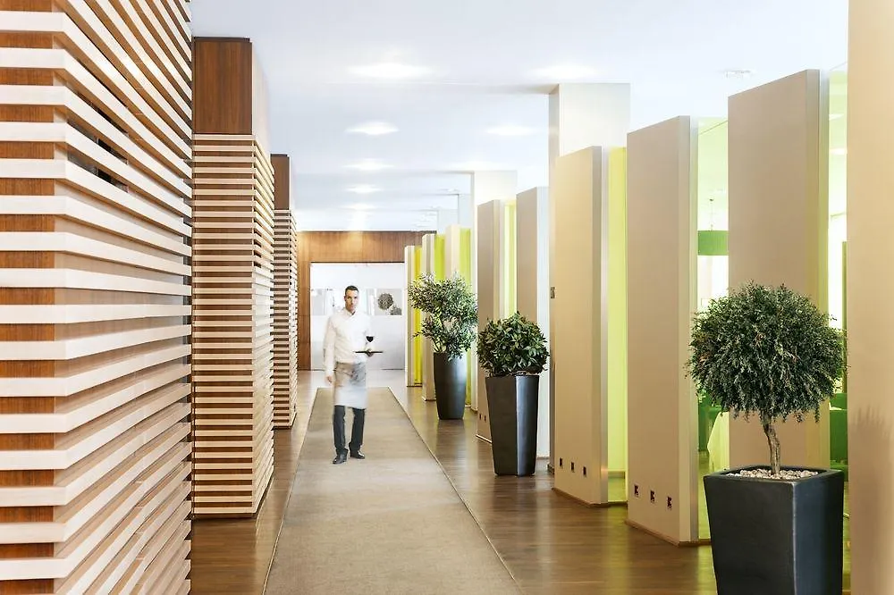 Nh Dusseldorf City Nord Hotel